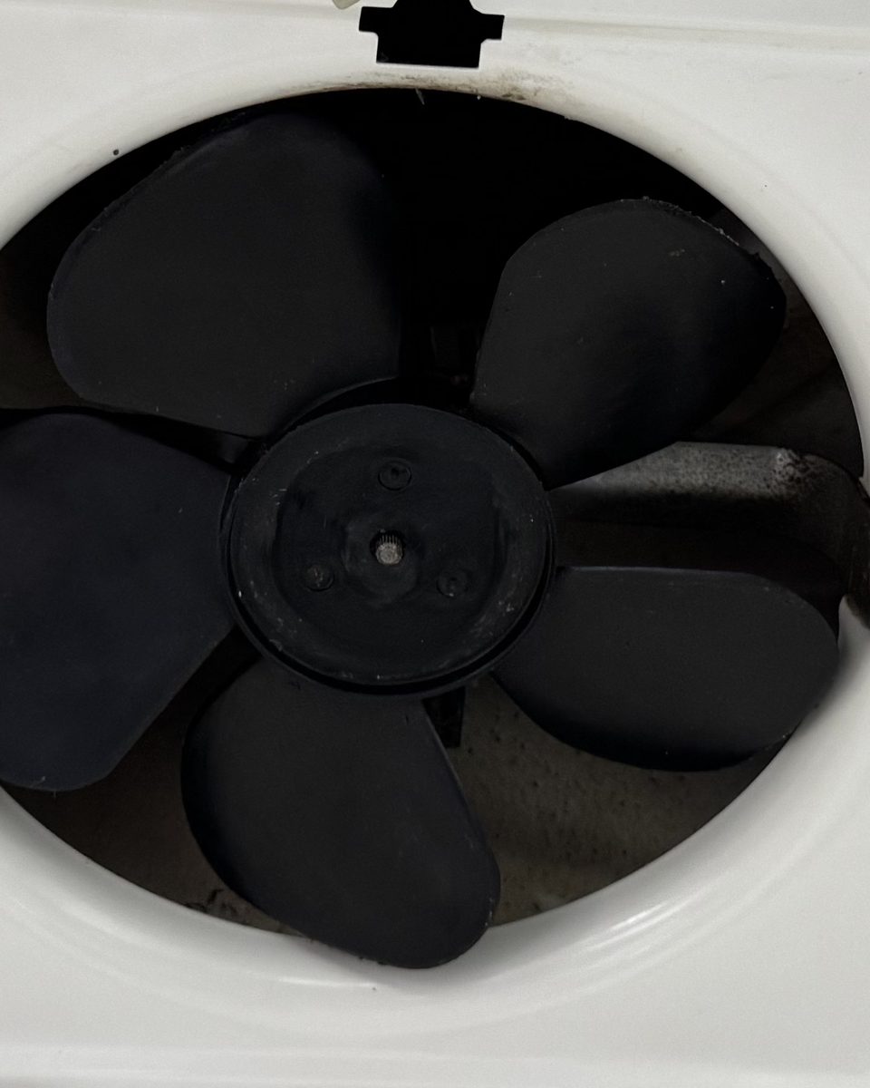Range hood fan — after cleaning